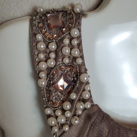 Cachet Sz 6 Beaded Halter Neck Maxi Dress Bronze Metallic Pleated Formal Gown - Picture 3 of 9